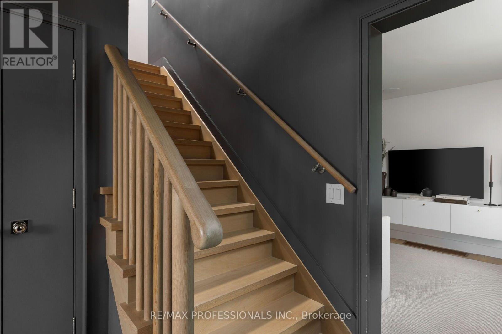 8 Glenn Murray Drive, Toronto, ON photo 24