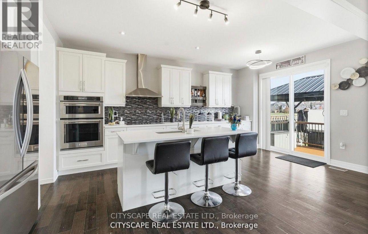 28 CELANO DRIVE, Hamilton (Waterdown) — photo 11