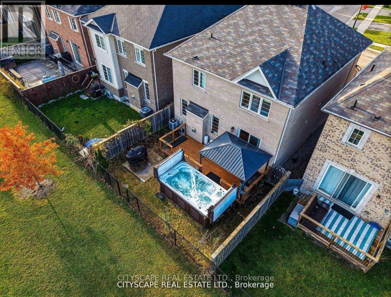 28 CELANO DRIVE, Hamilton (Waterdown) — photo 2