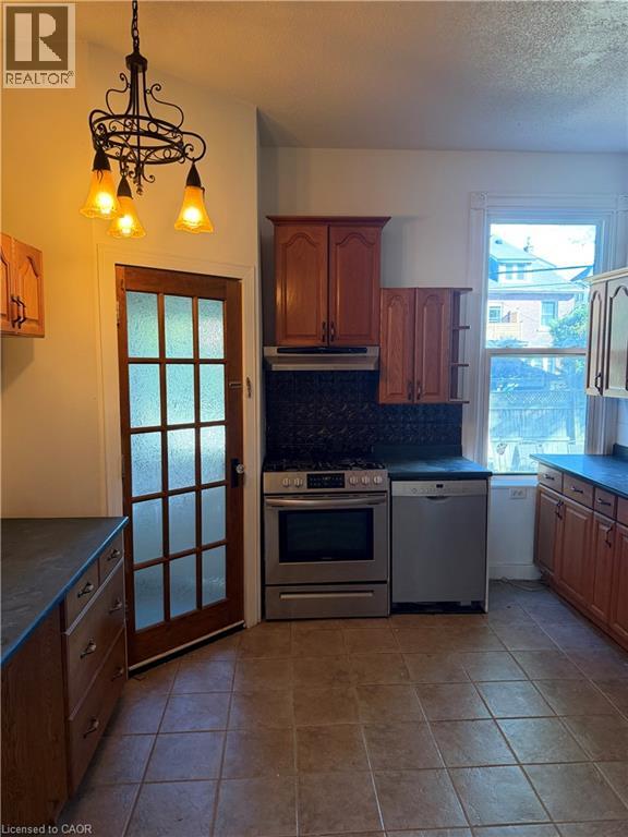 73 Sherman Avenue South — photo 23