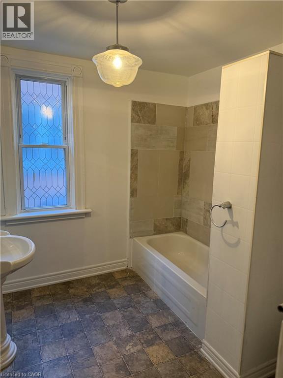 73 Sherman Avenue South — photo 30