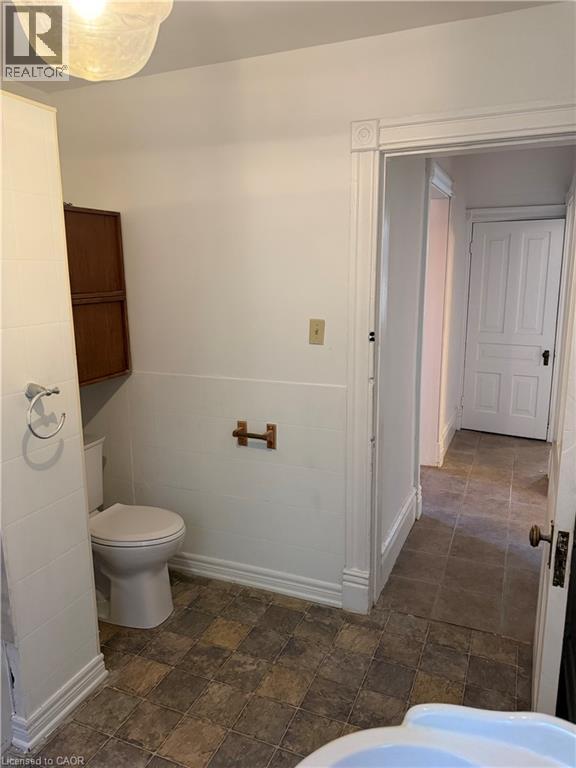 73 Sherman Avenue South — photo 31
