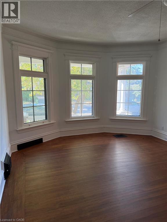 73 Sherman Avenue South — photo 39