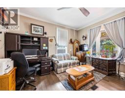 Family room - 136 Durand Street, Sarnia, ON N7T5A2 Photo 9