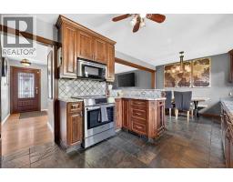 3pc Bathroom - 624 24 Avenue Ne, Calgary, AB T2E1X3 Photo 13