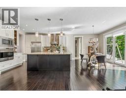 5pc Bathroom - 30 Ascot Crescent Sw, Calgary, AB T3H0T9 Photo 8