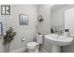 704 Redstone Crescent NE - photo 14