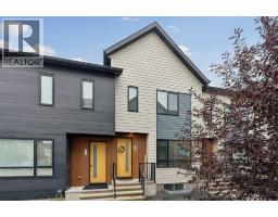 704 Redstone Crescent NE - photo 2