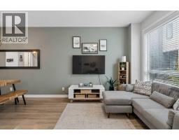 704 Redstone Crescent NE - photo 4