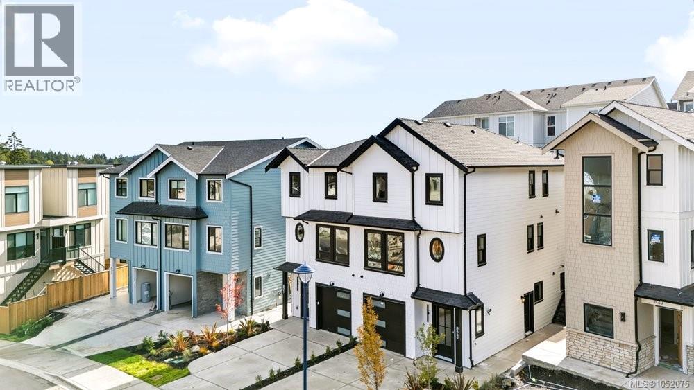 821 Blackbird Pl, Langford - Image 1