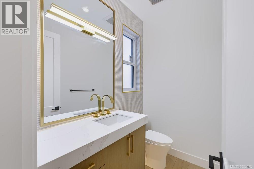 821 Blackbird Pl, Langford - Image 1