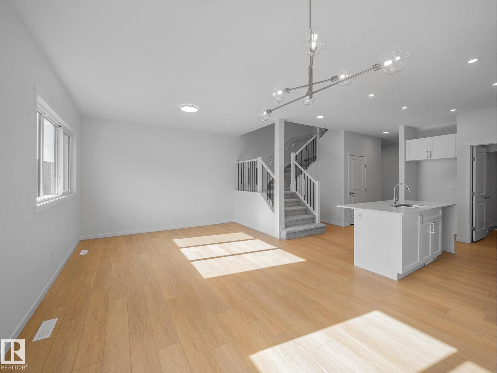 2515 211 ST NW - 21