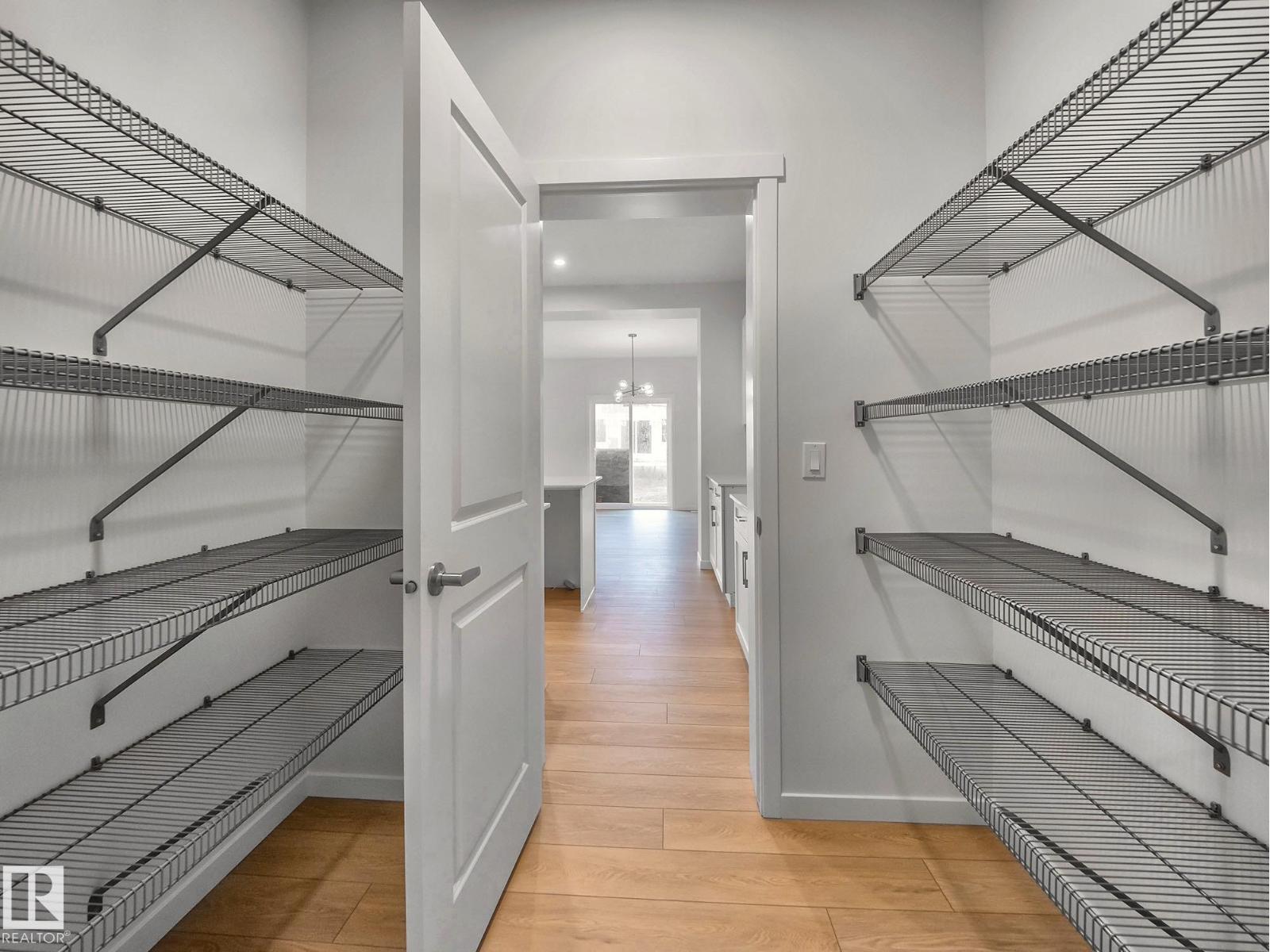 2420 205 ST NW - 11