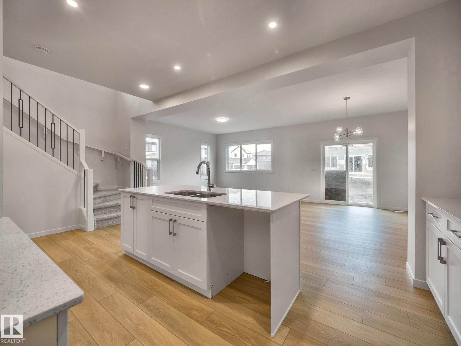 2420 205 ST NW - 13