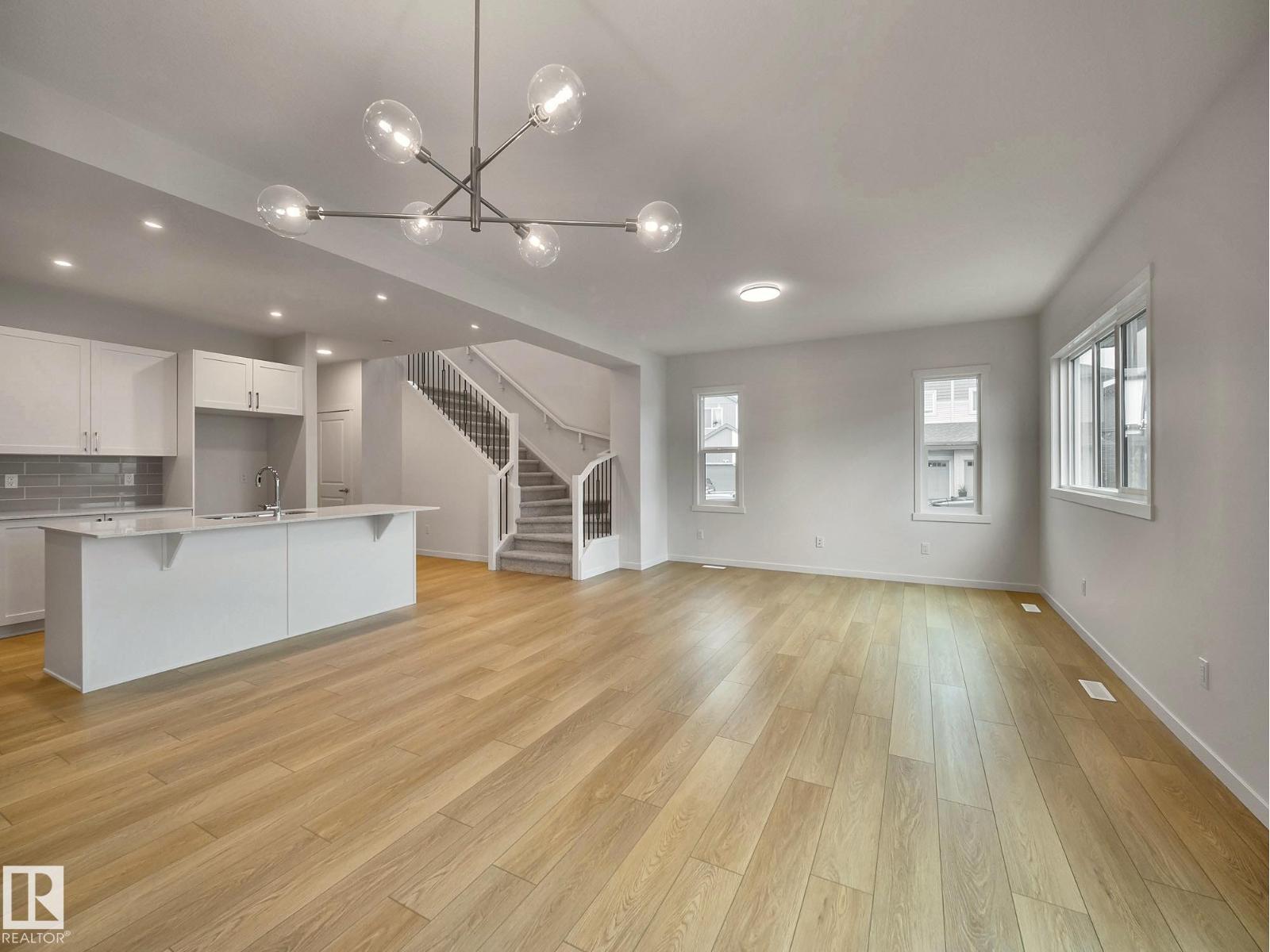 2420 205 ST NW - 19