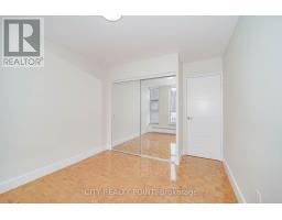 404 - 666 Spadina Avenue, Toronto, ON M5S2H8 Photo 12
