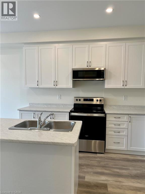 40 ZINFANDEL Drive Unit# 7, Hamilton — photo 4