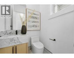 2004 51 Avenue SW - photo 17