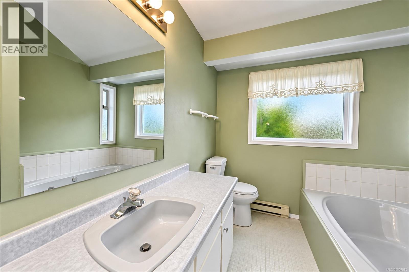 #17 6766 Central Saanich Rd - 21