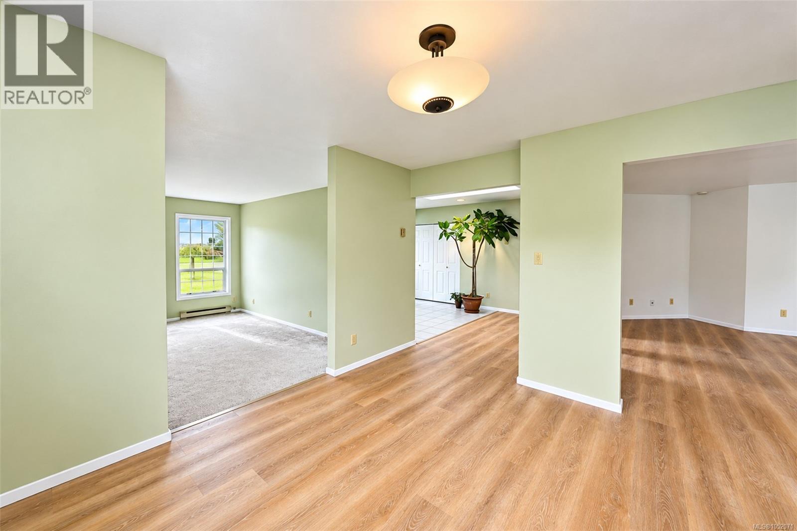 #17 6766 Central Saanich Rd - 24