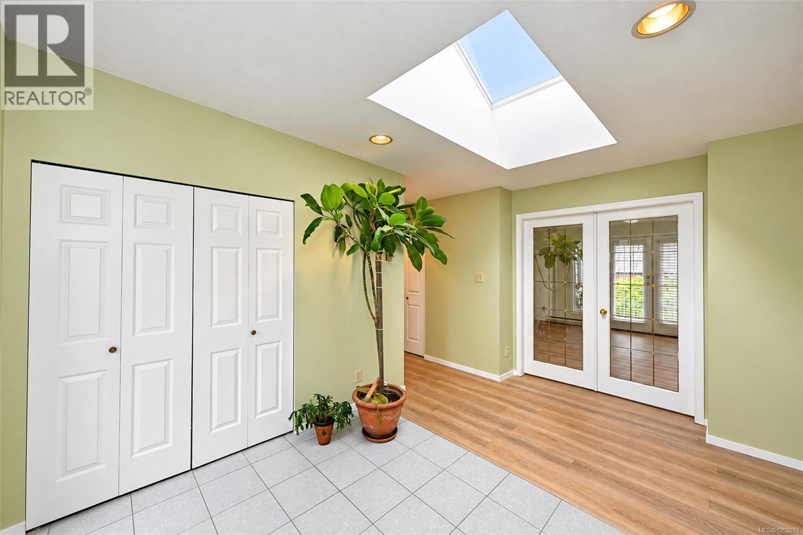 #17 6766 Central Saanich Rd - 30