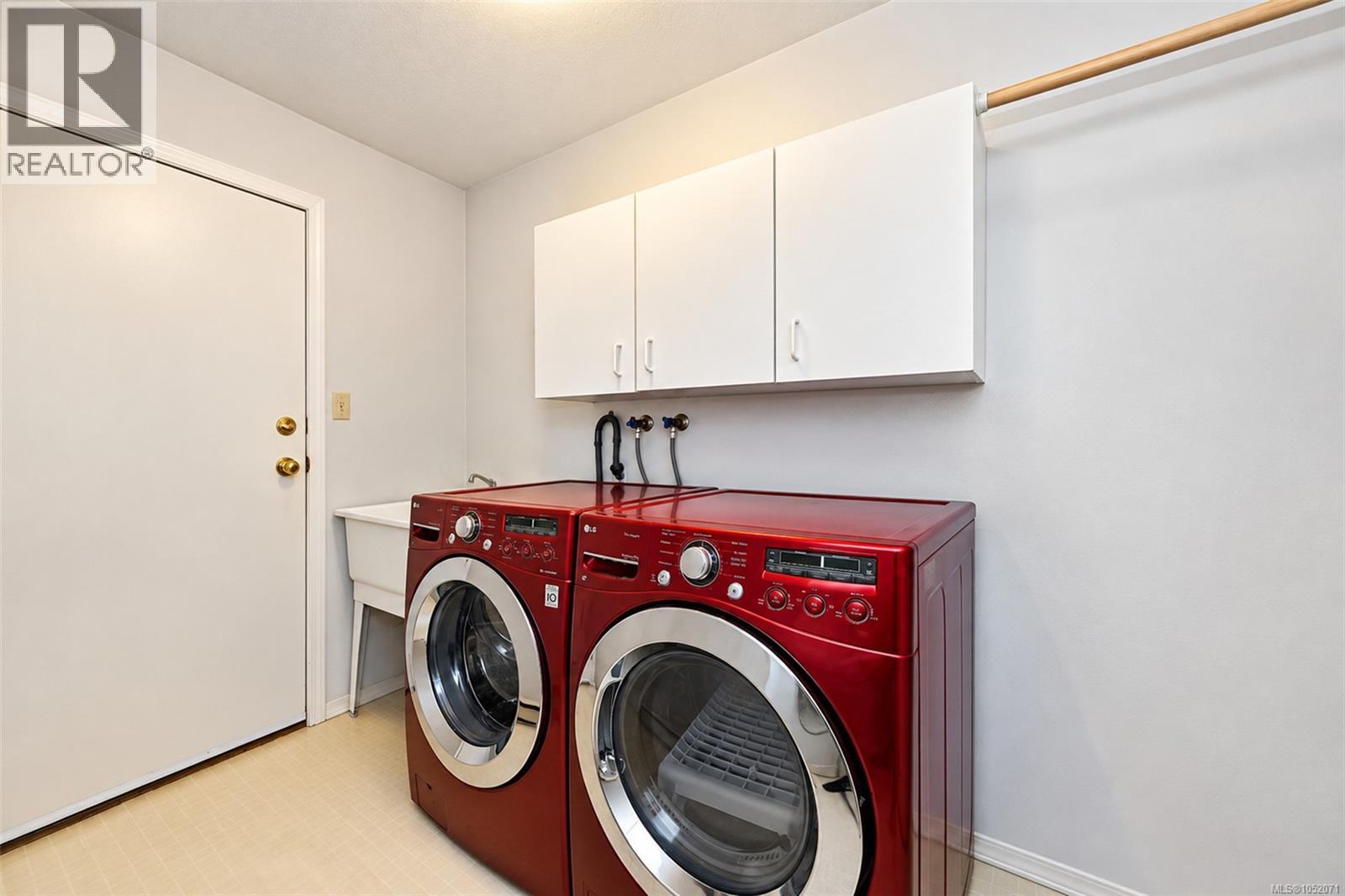 #17 6766 Central Saanich Rd - 27