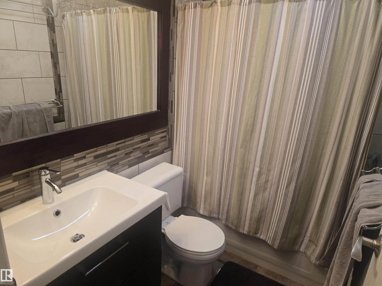 3659 30 ST NW - 20
