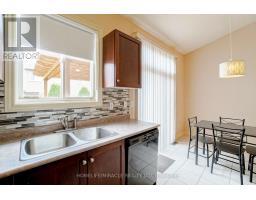 824 Khan Crescent, Mississauga, ON L5V2R2 Photo 12