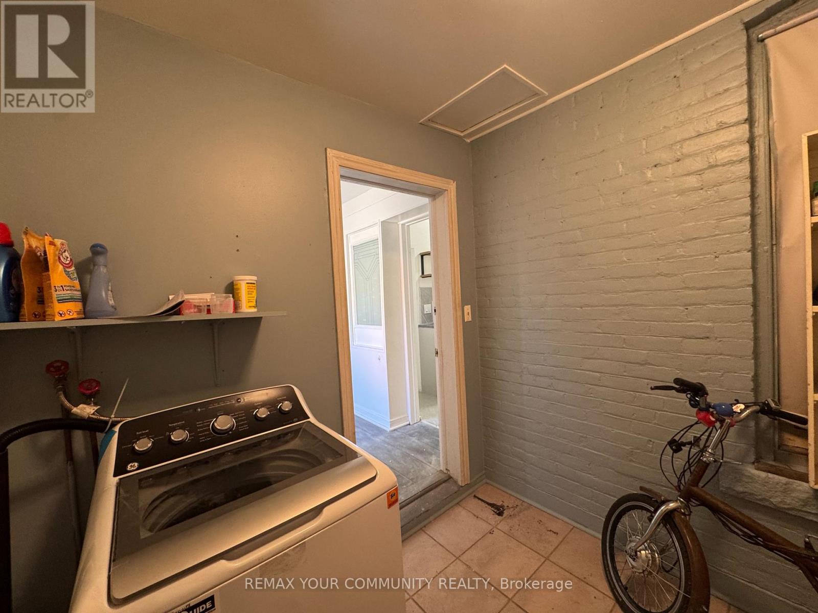 358 Main Street West — photo 16
