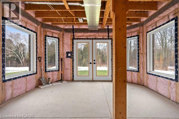 147 Ambrous Crescent — photo 43