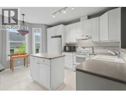 46 Prestwick Gardens SE - photo 9