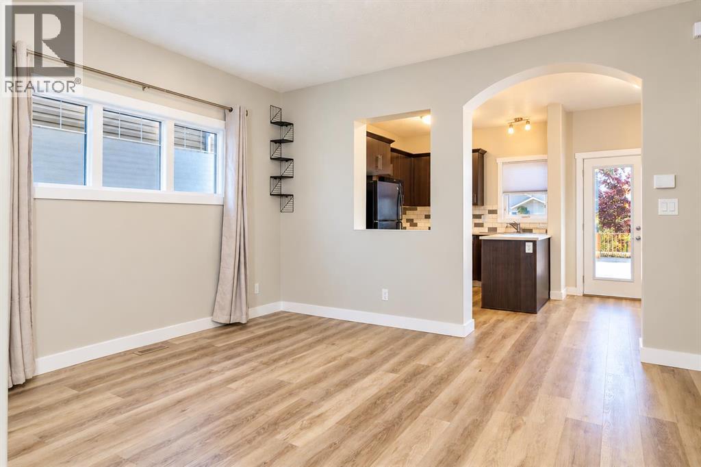 Listing photo – 8 Sullivan, Red Deer