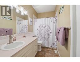 8 Drever Close, Red Deer, AB T4R2N6 Photo 18