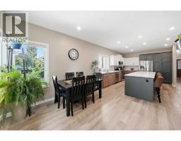 Bedroom - 8 Drever Close, Red Deer, AB T4R2N6 Photo 10