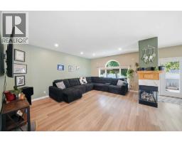 Bonus Room - 8 Drever Close, Red Deer, AB T4R2N6 Photo 12