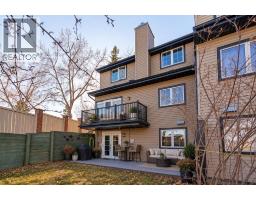 33, 448 Strathcona Drive SW - photo 1
