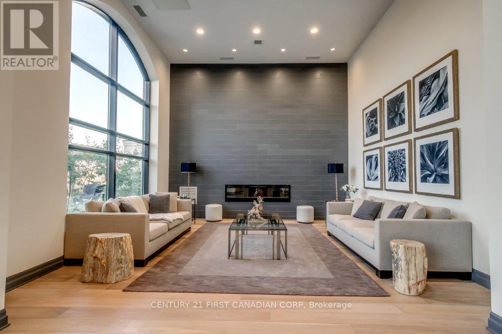 260 Villagewalk Boulevard — photo 13