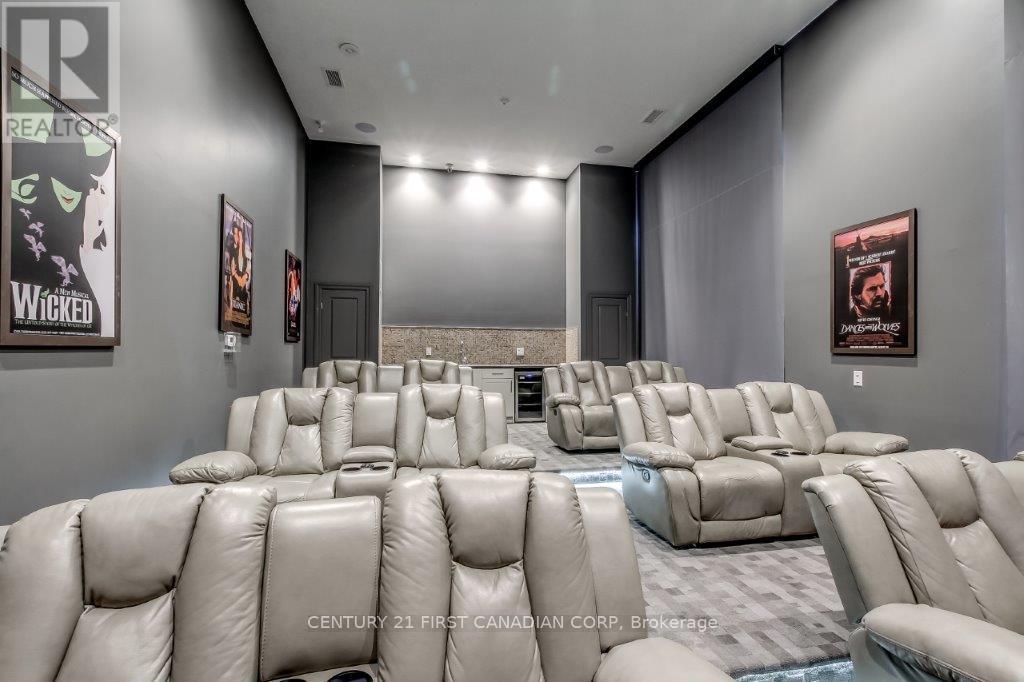 260 Villagewalk Boulevard — photo 17