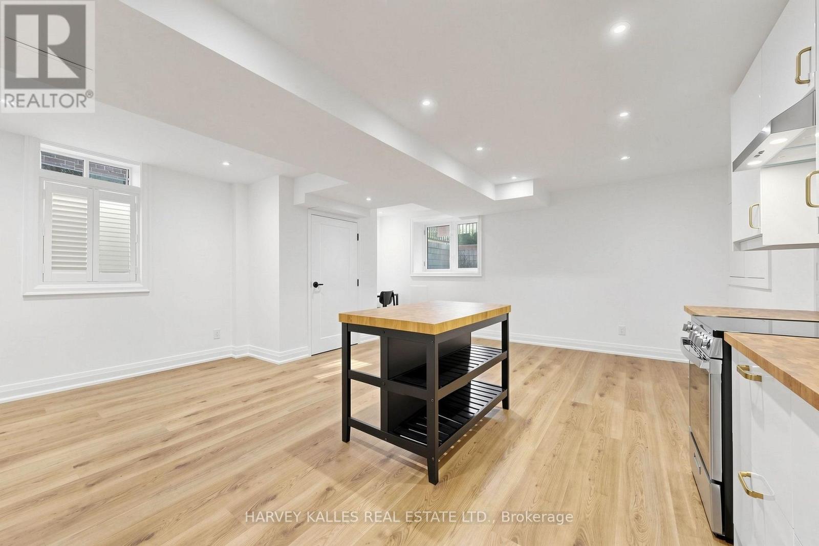 BSMT - 7 TULLIS DRIVE, Toronto (Mount Pleasant West) — photo 11