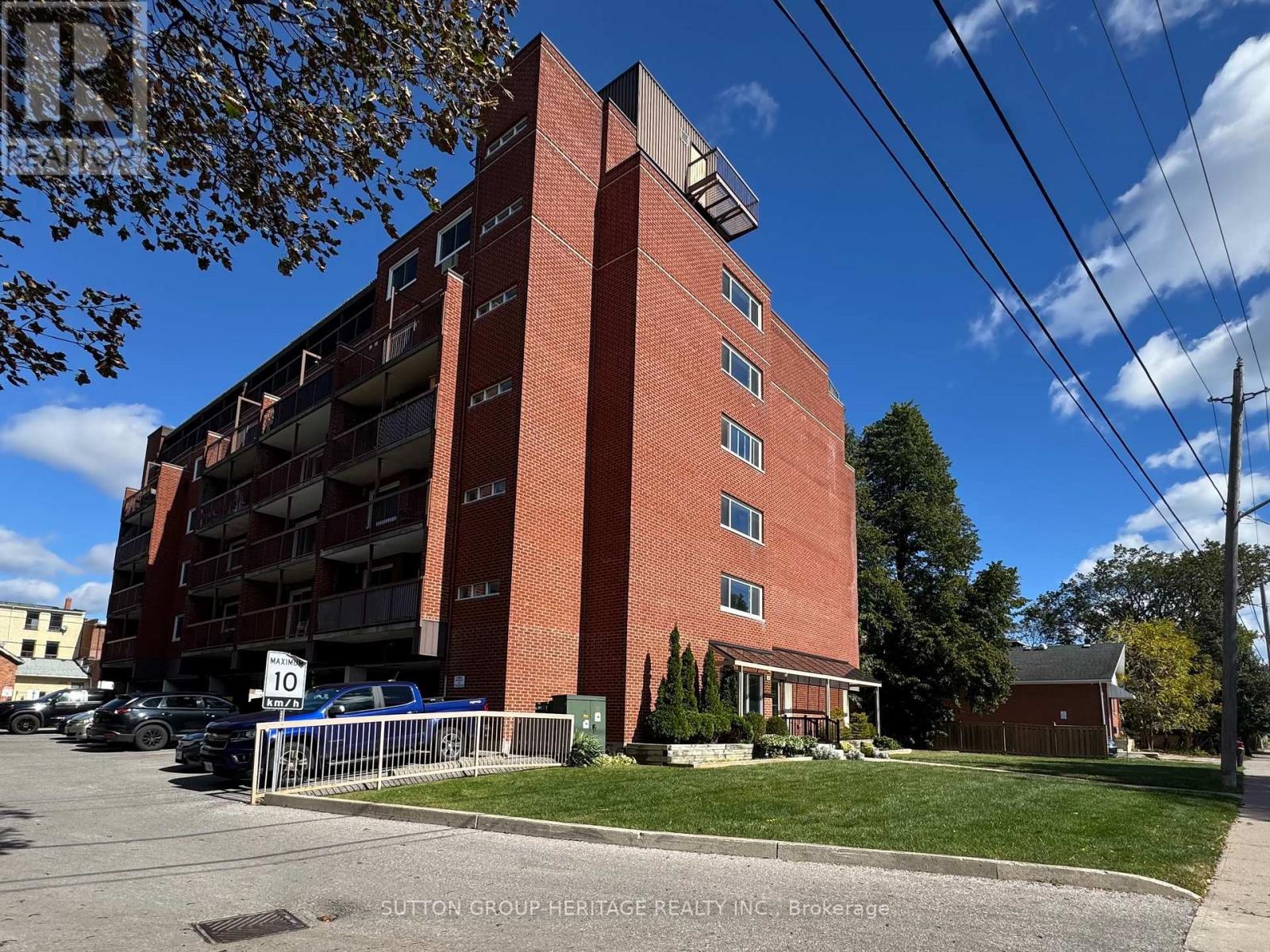 403- 144 Queen Street West, Clarington, ON photo 2