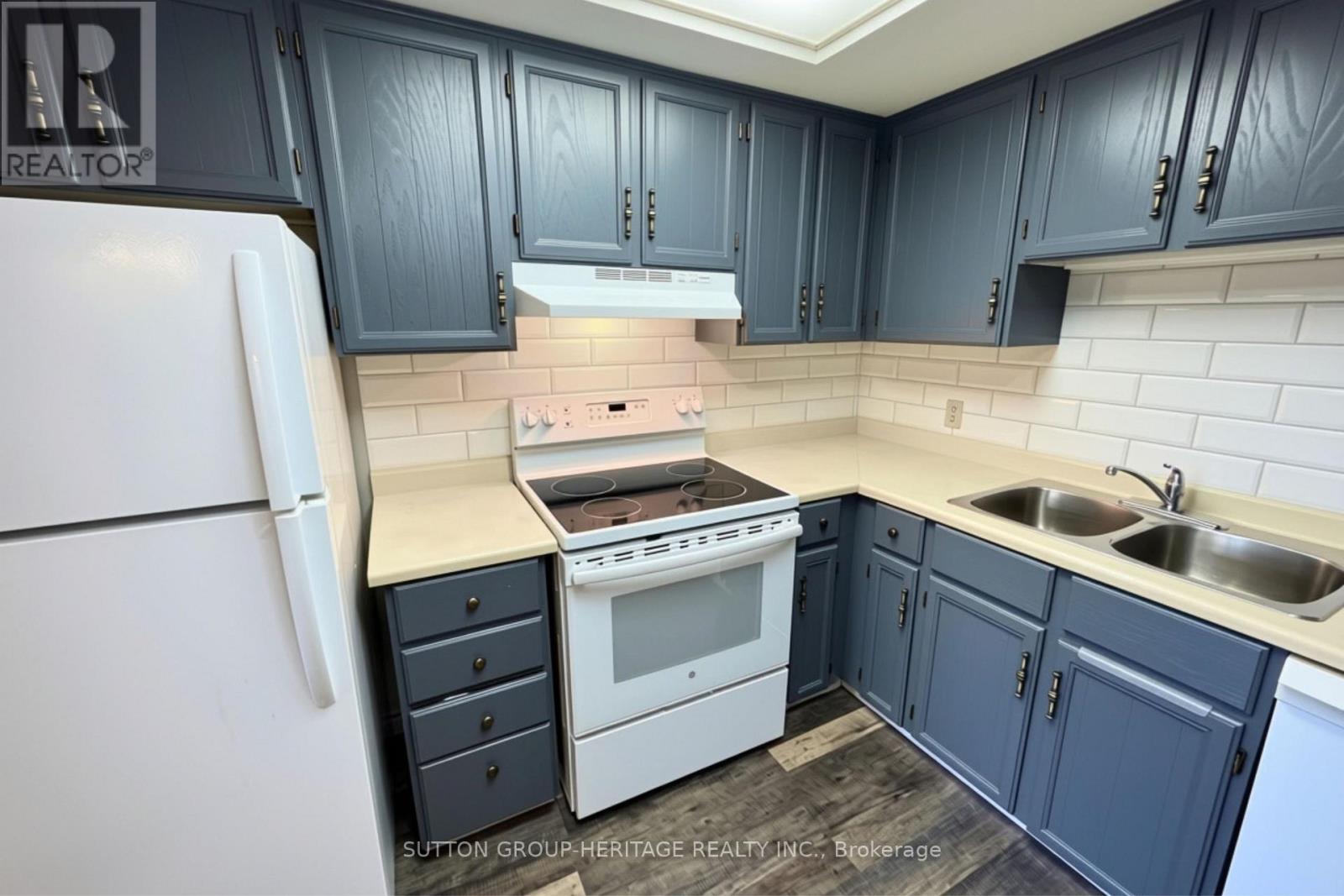 403- 144 Queen Street West, Clarington, ON photo 6
