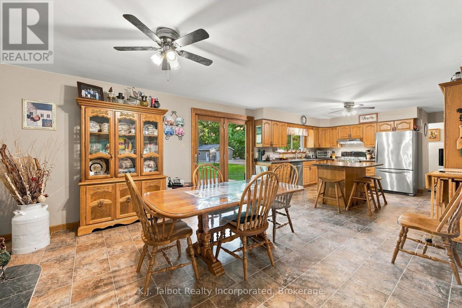 33696 BLACK'S POINT ROAD, Central Huron (Goderich) — photo 11