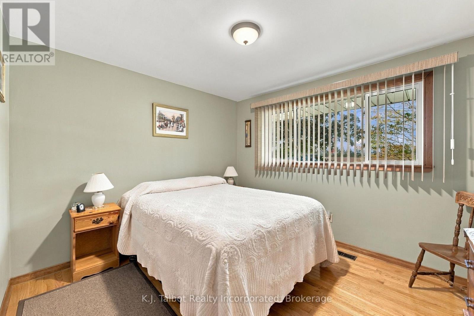 33696 Black'S Point Road — photo 19