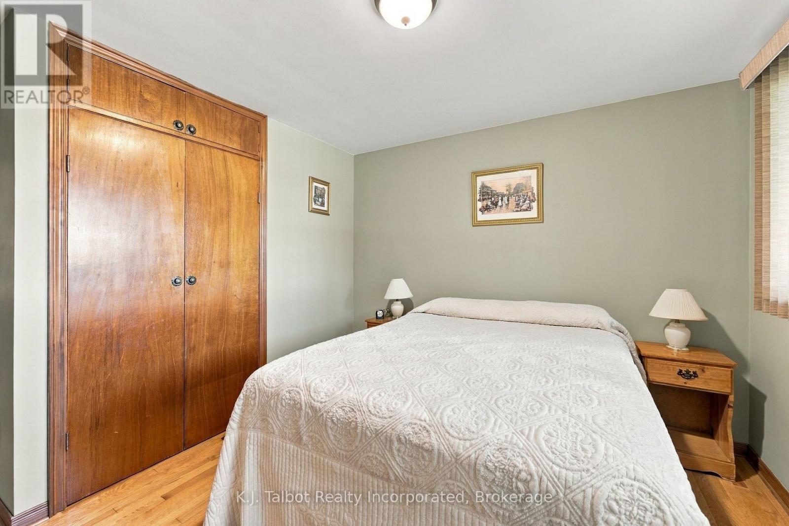 33696 Black'S Point Road — photo 20