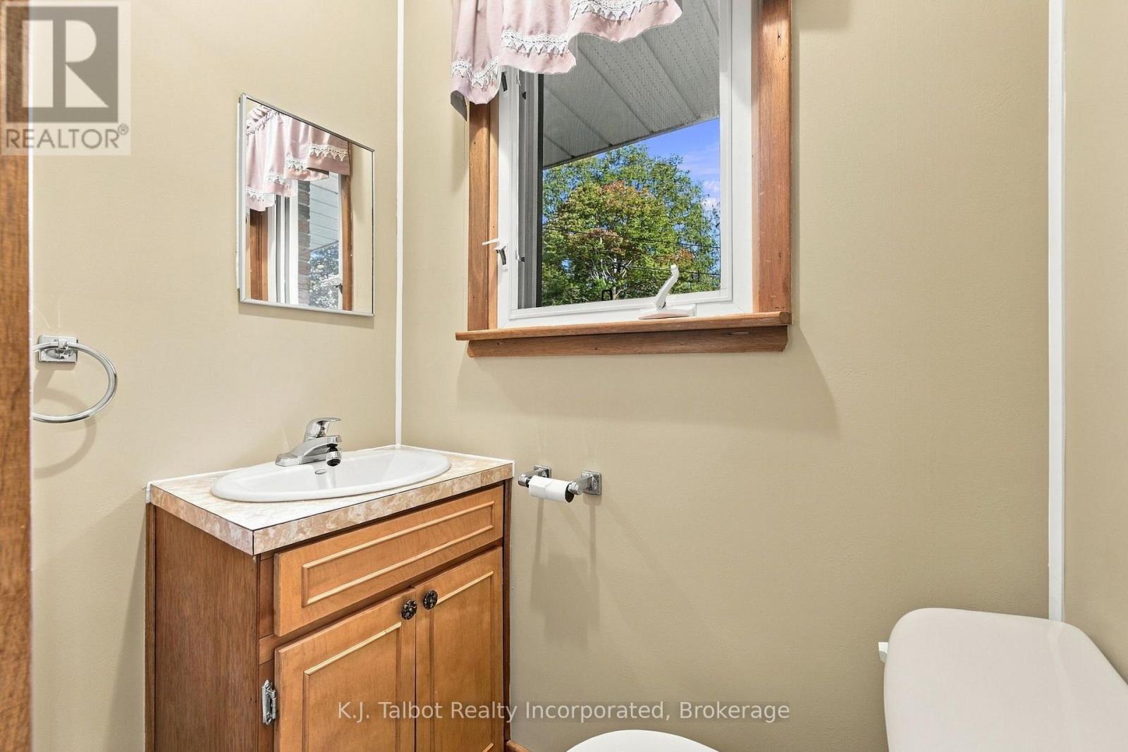 33696 Black'S Point Road — photo 28
