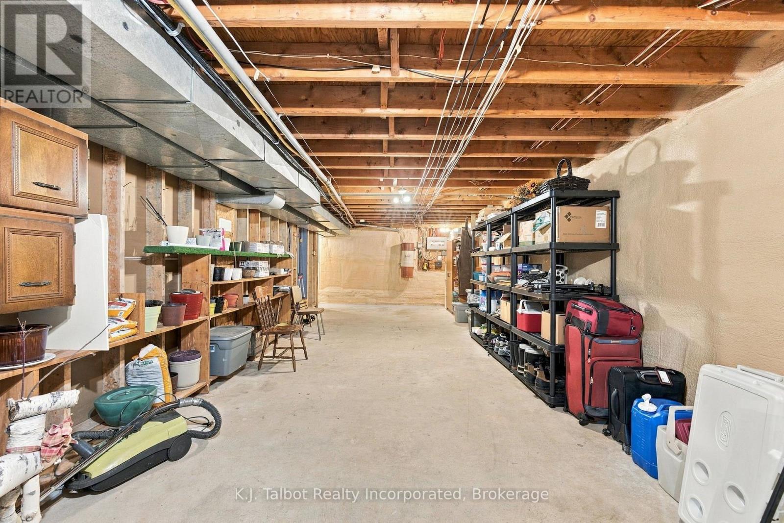 33696 Black'S Point Road — photo 32