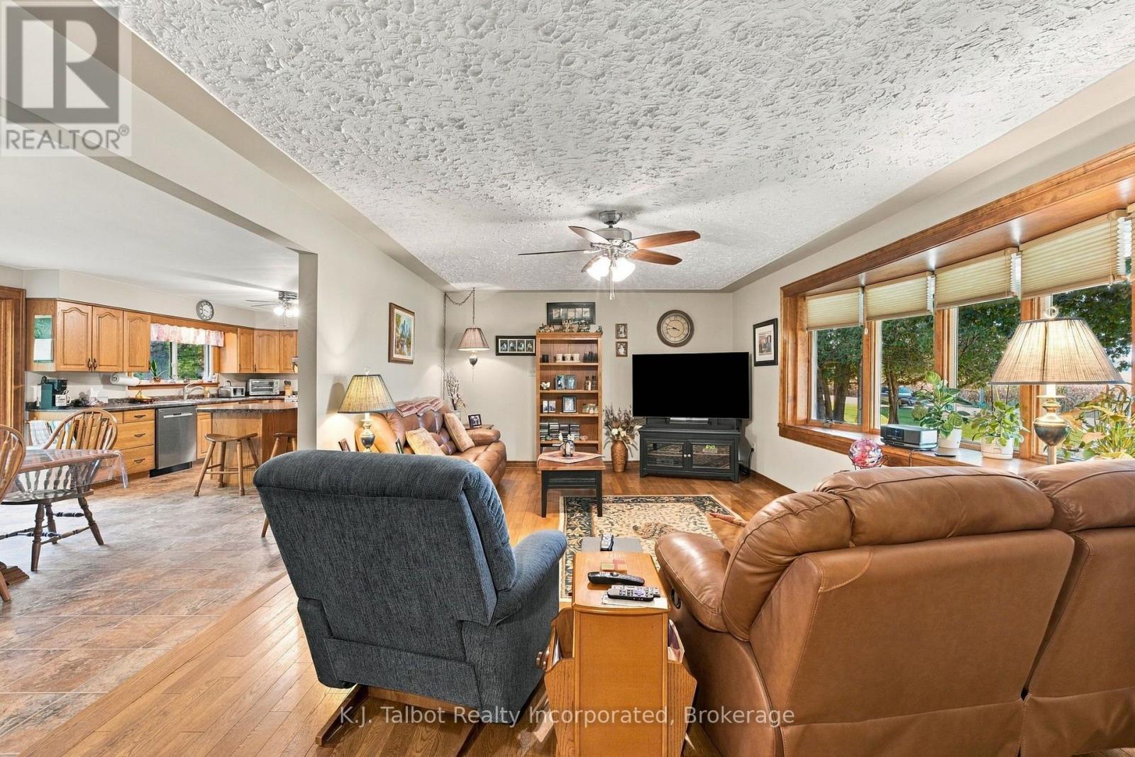 33696 BLACK'S POINT ROAD, Central Huron (Goderich) — photo 7