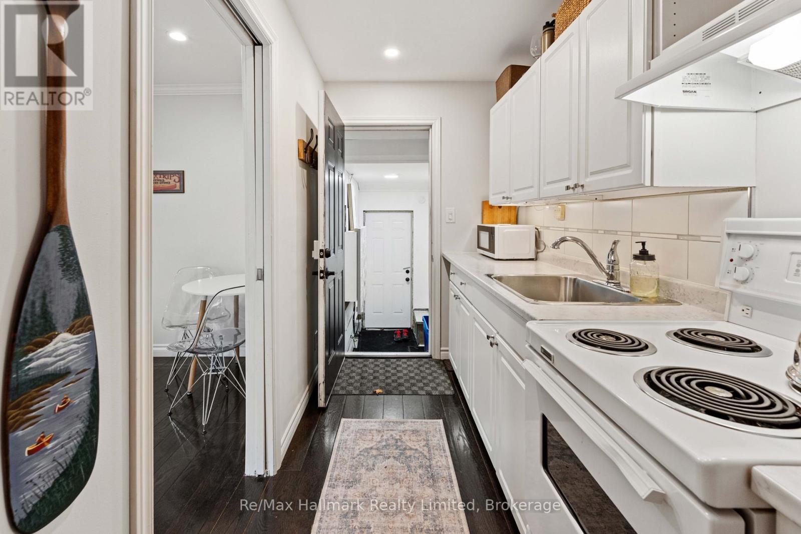 140 WOODWARD STREET - 23