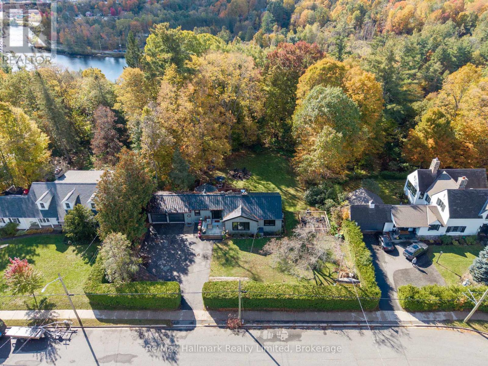 140 WOODWARD STREET - 4