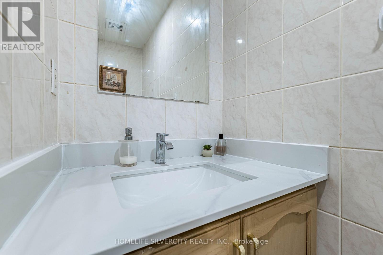 7 SHADYRIDGE ROAD - 21
